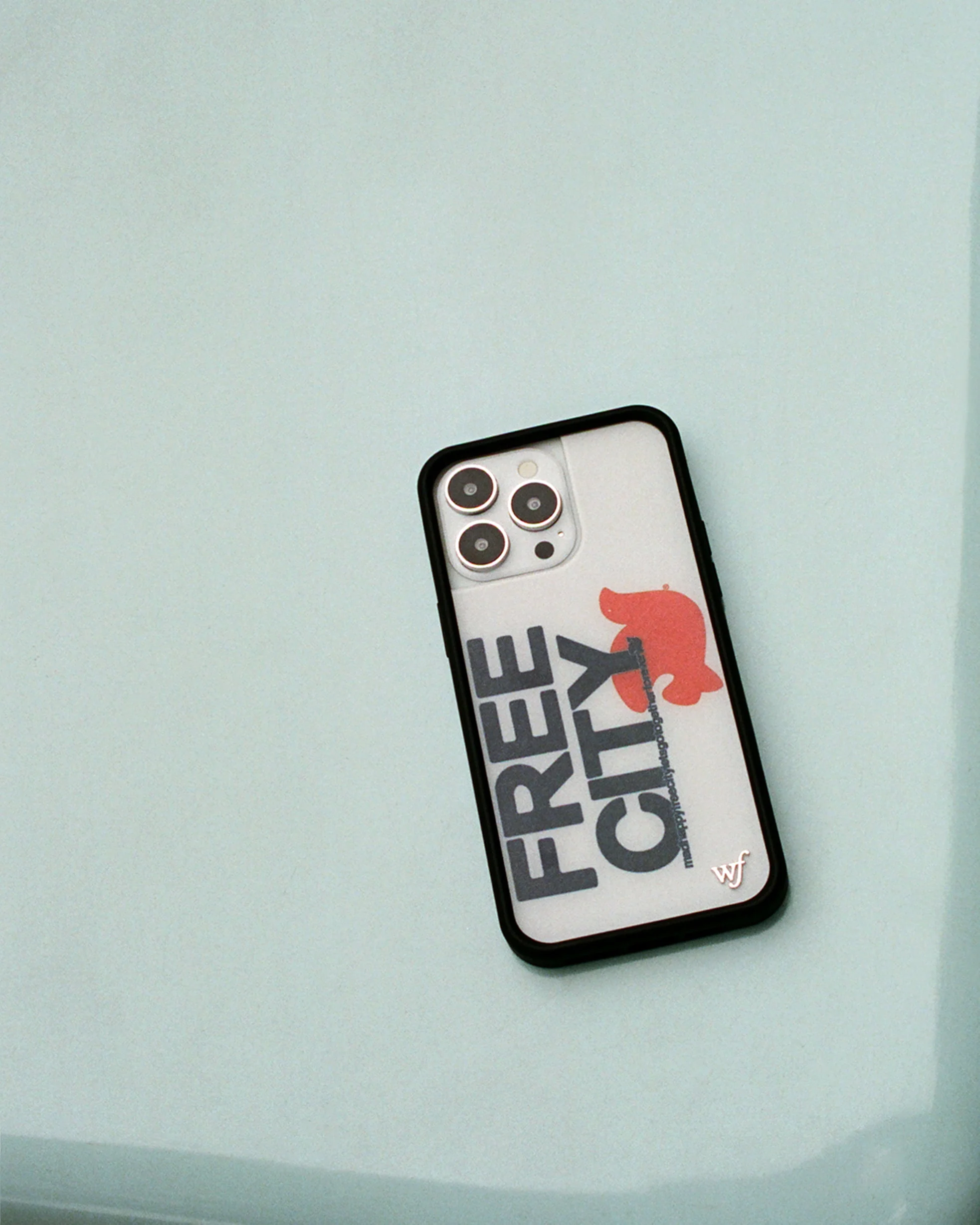 FREECITY Wildflower iPhone Case - Image 4