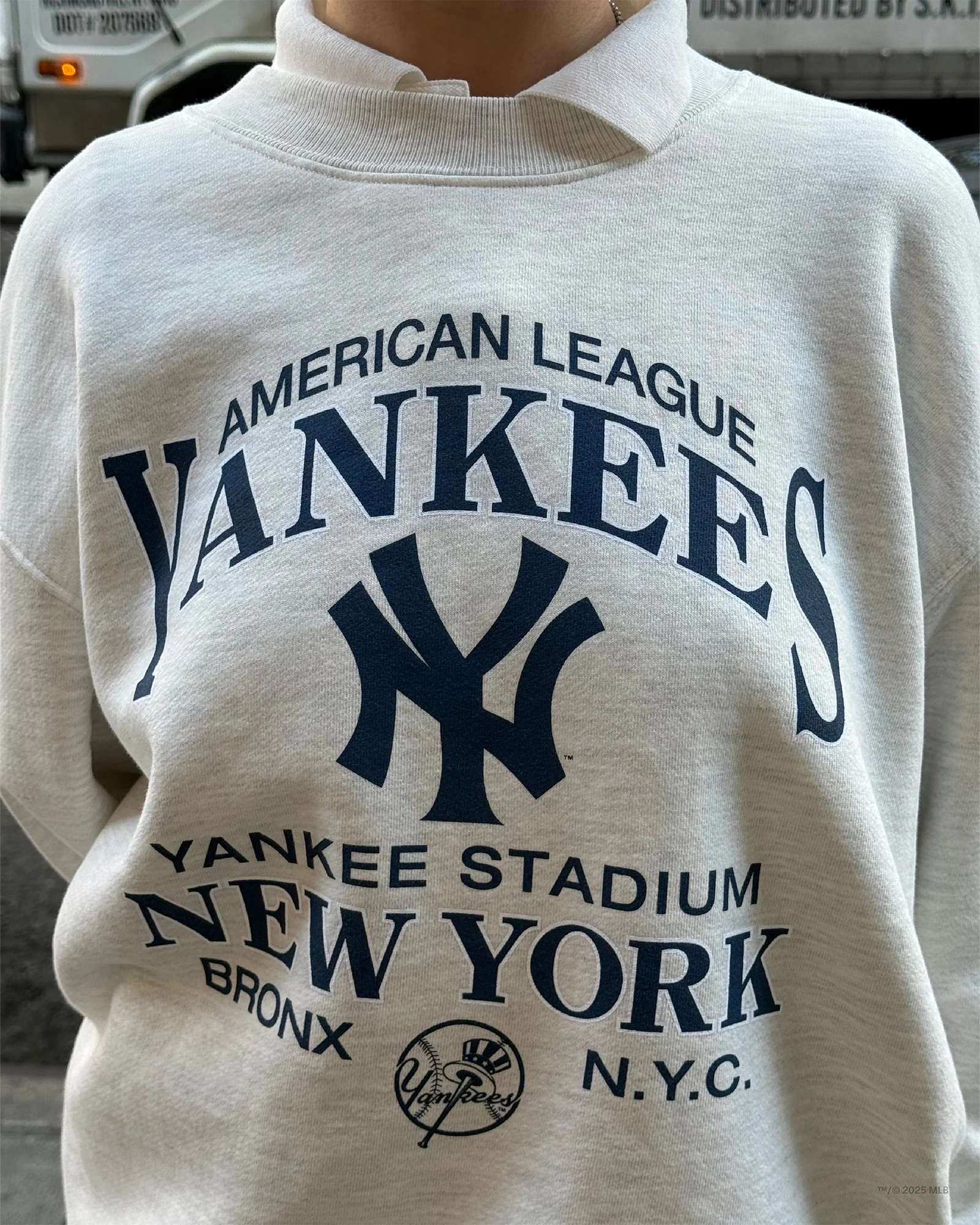 Yankees Mockneck - Image 4